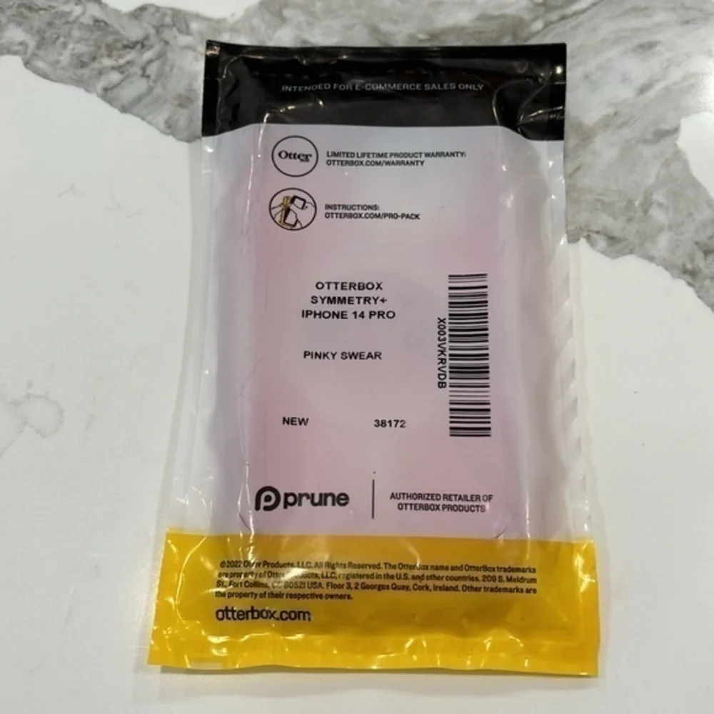 NWT unopened Otter Box defender iPhone 14 Pro case.‎ The color is pinky swear.